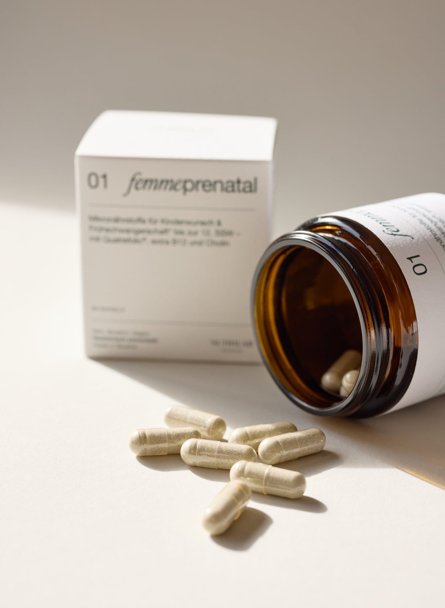 01 Femme prenatal by NUTRILAB Kinderwunsch & Schwangerschaft Glastiegel mit Kapseln